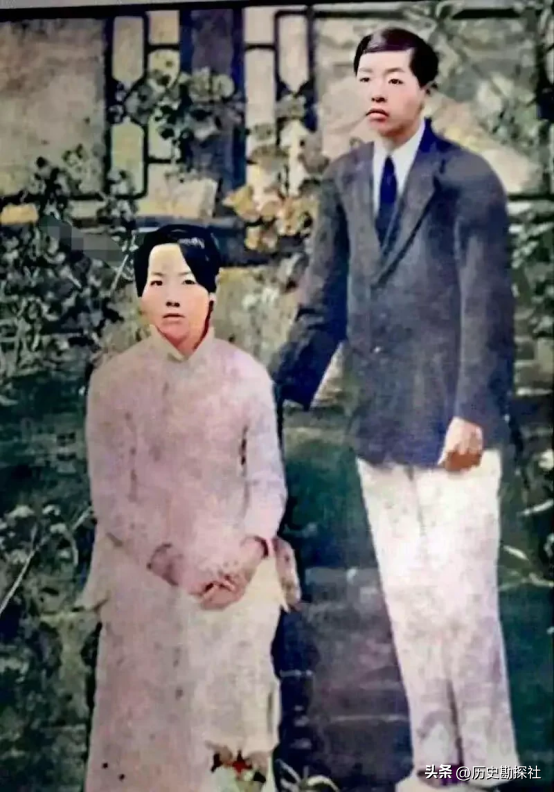 91岁于凤至美国豪宅留影，满头白发面容消瘦，苦等张学良50多年