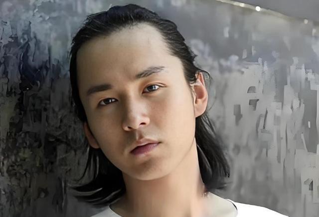 陪玩陪睡根本不够！目无王法	、唐嫣、杨幂也遭殃，阴暗面彻底曝光