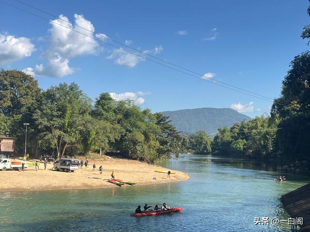 蓝色泻湖之时光跳跃