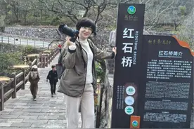 历时5年，在悬崖上用钎和锤子敲出一条1250米的挂壁公路，奇迹！图片