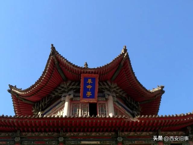 王凯利：革命公园里的露天影院