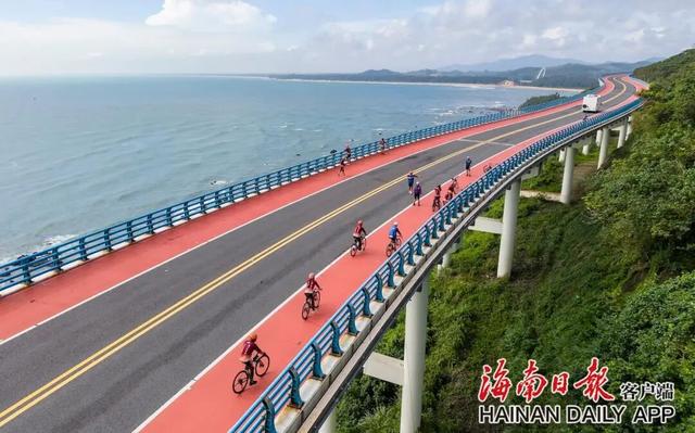 拍客 | 海南万宁：暖冬骑行正当时
