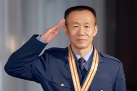 “英雄试飞员”李中华又有了新身份！图片