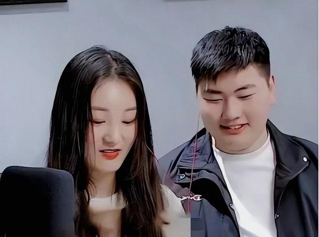 风水轮番转！大衣哥总算盼来好消息，前儿媳陈亚楠悔得肠子都青了