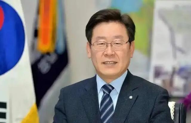 韩国特使团抵达北京，下飞机的第一句话不简单，中方回应很干脆