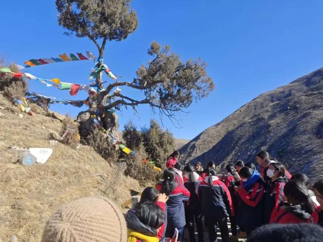 当冰雪季遇上科普游，莲宝叶则上演“冰火交融”奇妙之旅！