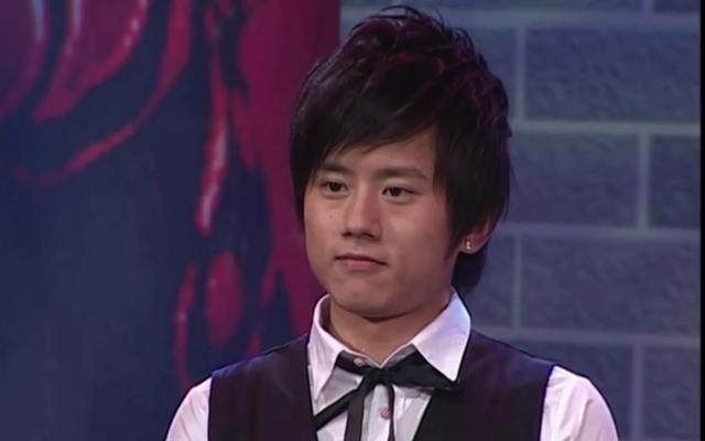 央媒发文，42岁张杰高调官宣喜讯，全网恭喜，终于等到这一天