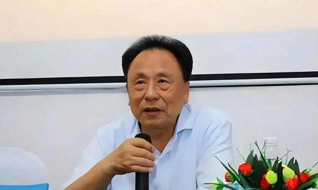 招聘10个“女秘书”生11个孩子，75岁还在拼命生娃的他，结局如何