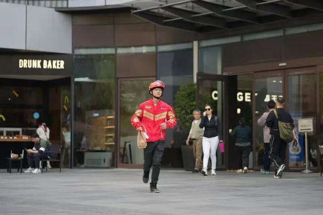 独家专访京东CEO许冉：低质低价竞争不会给行业带来长期价值