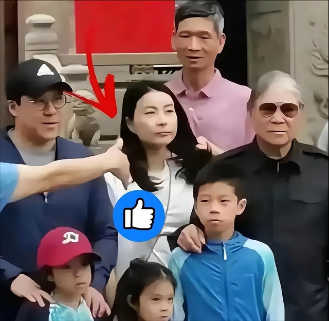 霍震霆也没想到，被寄予厚望的儿媳郭晶晶	，竟遭到一个这么大教训