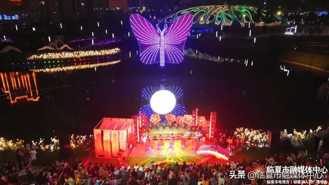 视频多图重温临夏市中秋音乐诗会，蝴蝶桥畔的双月，照亮了多少人的乡愁，绝美～