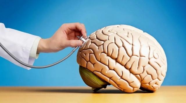 老年人出现脑萎缩怎么办？科学使用6种药物，积极改善大脑代谢