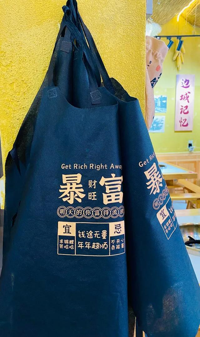 边城印象：一口吃三省 三地闻鸡鸣！