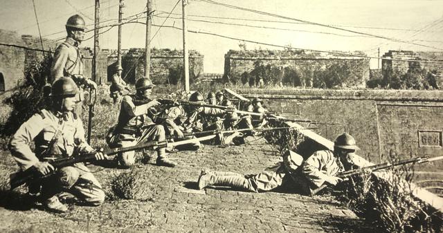 因承受不住酷刑，女地下党大声求救：“我全招！”日军却后悔不已