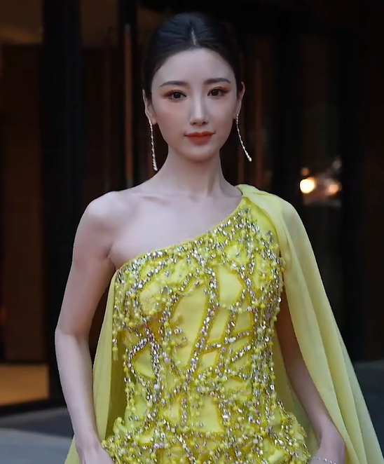 北京这晚：刘涛面相变了，倪妮风情万种，高叶堪称熟女界的天花板