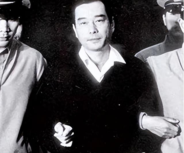 台湾黑帮老大陈启礼：我宁愿被共产党管着，也不愿台湾被外人拿走