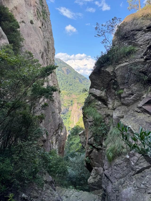 徒步三山五岳：浙江雁荡山！