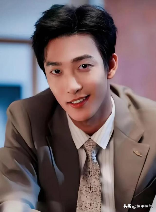 现在最火的短剧男演员 要演技有演技 要颜值有颜值 要气质有气质