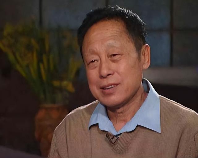 19岁被两名美国医生侵犯，留美43年受尽屈辱，归国后终于尝到甜头