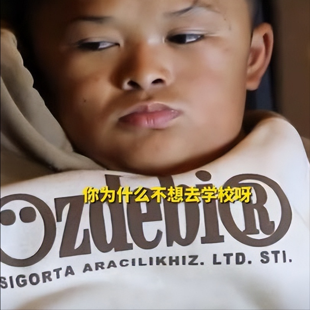 后不后悔？宁夏那个一笑成名拒绝百万签约的小女孩，现在成了这样