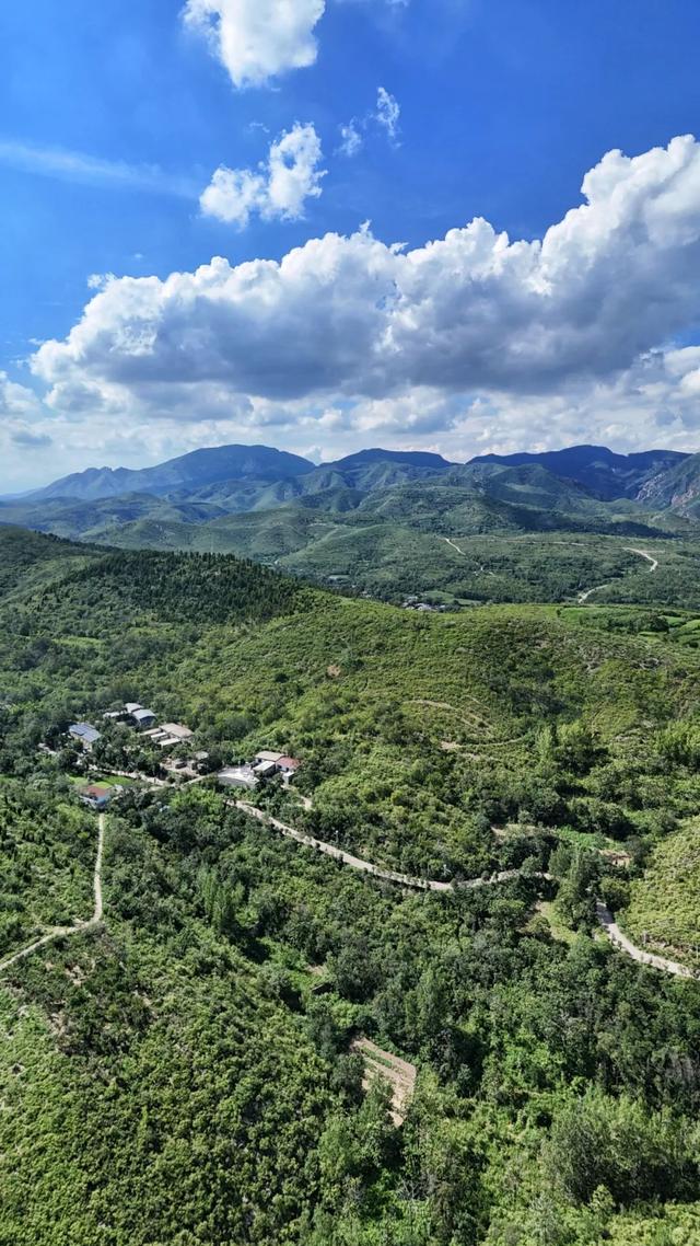 鸠山“壁纸级”蓝天白云！每一帧都很美~