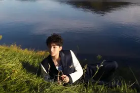 一起来看!TF三小只的杂志拍摄，他们的表现力如何？图片