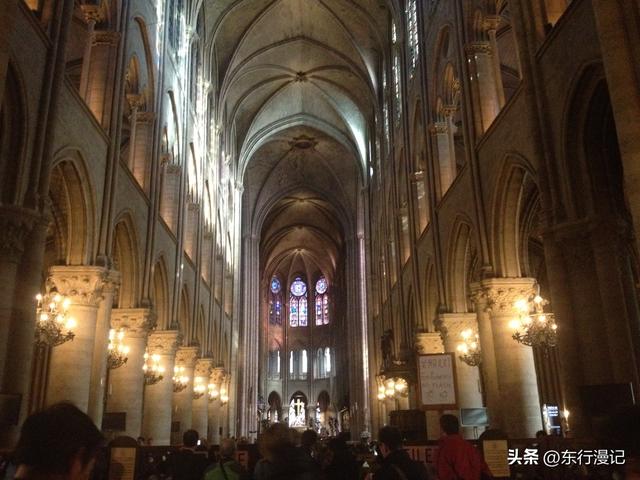 巴黎人气冠军竟不是卢浮宫和铁塔！而是这个“浴火重生”的景点