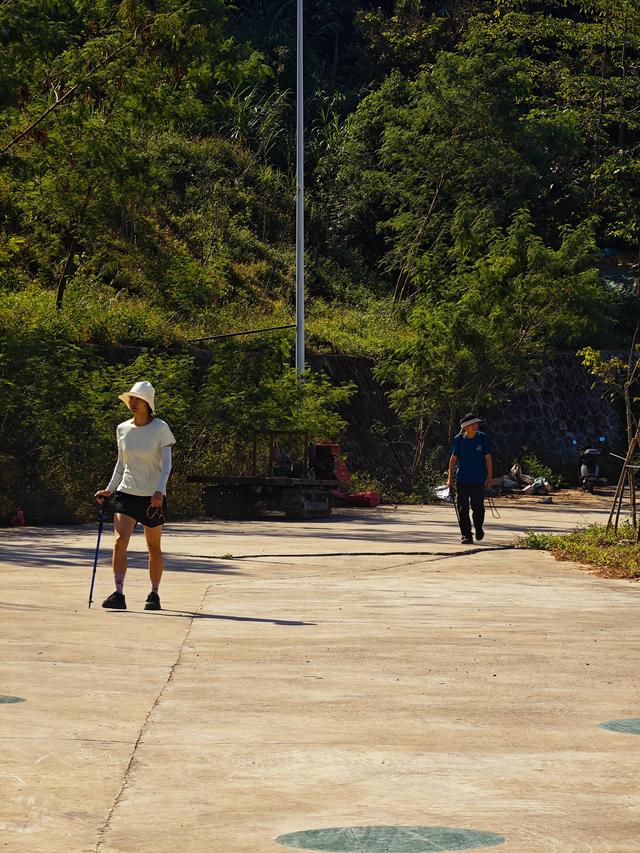 塘朗山郊野公园[绿平二路入口]骑行爬坡好地方