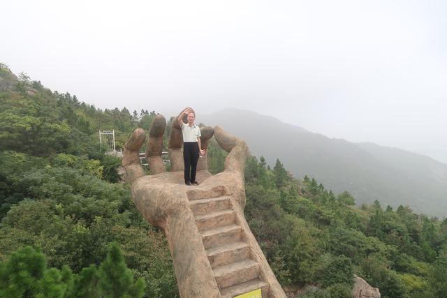 登高迎国庆 匠心贺华诞