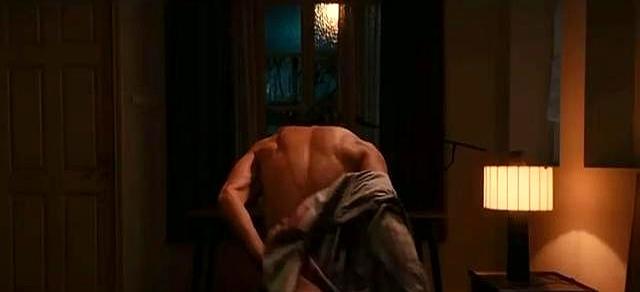 首播两小时热度第一，都市异闻上大分，热巴表现观众给出意外评价