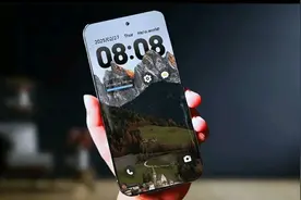 华为Mate 80爆外观大改！曲面屏时代终结？图片