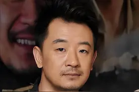 他是“国民女婿”，却因为嫖娼被关六个月，49岁的黄海波现状如何图片