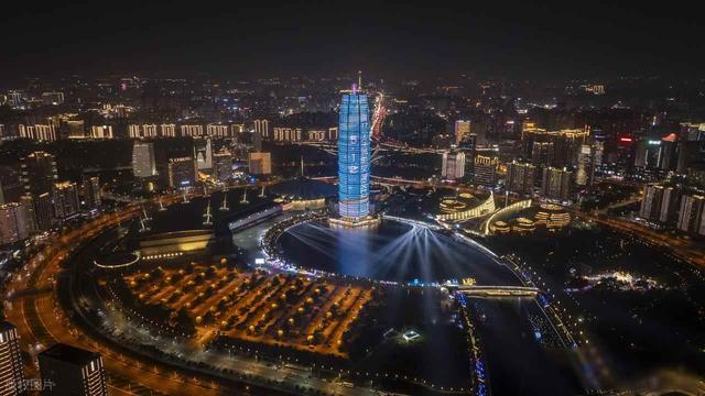 深圳万万没料到，杭州也没算到，如今的郑州竟逆袭成全国顶流