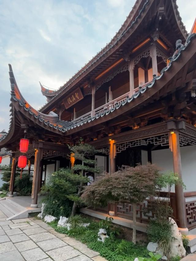 上海颜值最高的古镇之一,有1400年历史却鲜为人知!