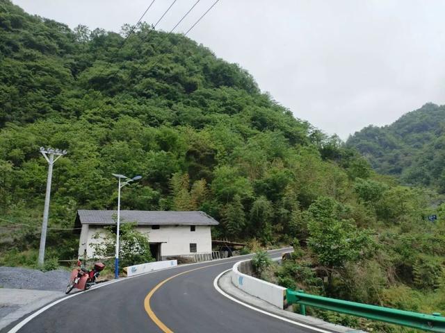 从得胜铺到卡子石门，盘越鄂陕界岭