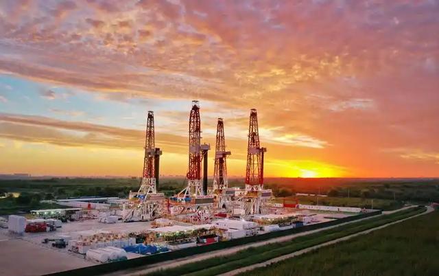 继委内瑞拉之后,又一能源国遇袭,特朗普为何选在圣诞夜动手?