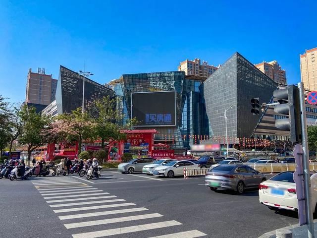 区府! 名校! 商业! 实探莆田南北大动脉，见证主城楼市发展!