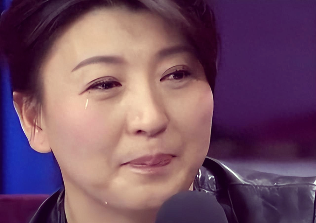 再迎噩耗！闫学晶被举报偷税，证据已提交机关，这次恐有牢狱之灾