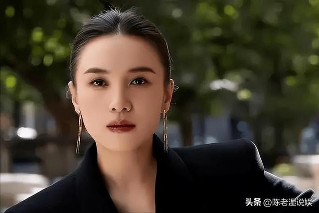 “陪睡上位，知三当三，风流成性”，宋佳的私生活传闻有多离谱