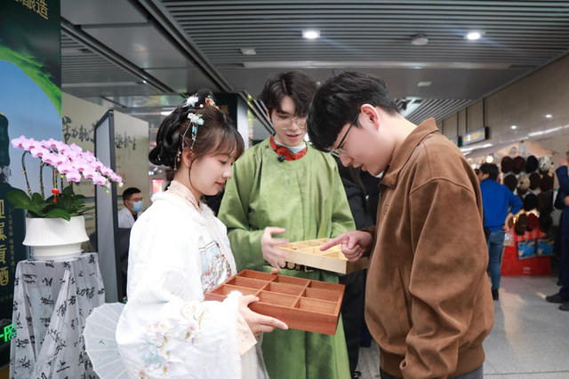 首届轨道生活文化节｜“养生局”上线！通勤路变快乐星球