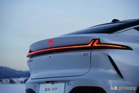 20万级纯电轿跑SUV的最强战力？飞凡R7凭什么？图片