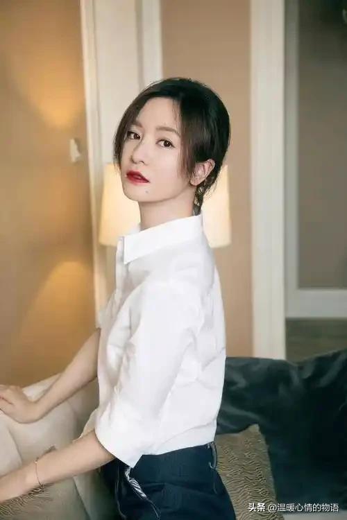 两性关系：45岁后，女人不怕你动手动脚，就怕你动这几样