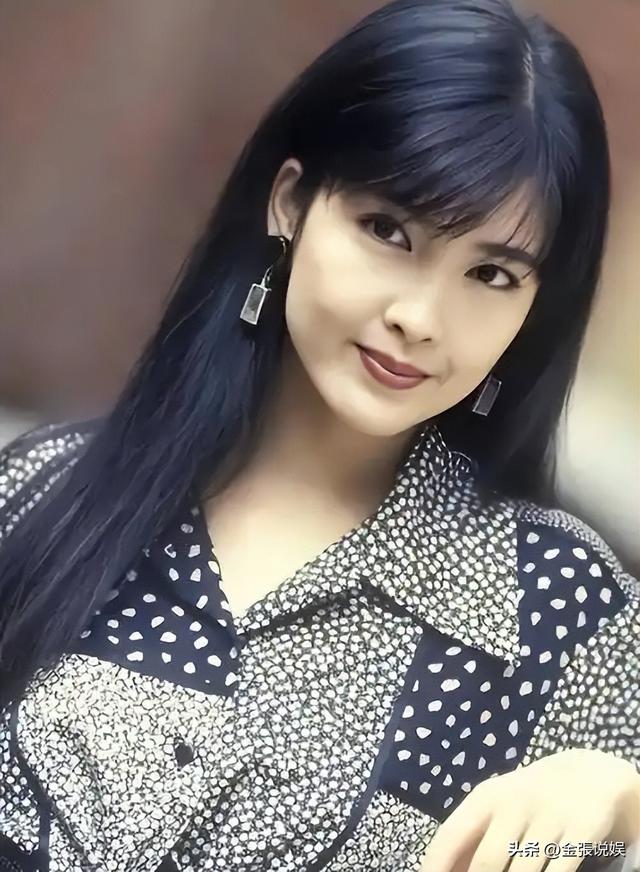 被戴8次绿帽子	，3次被捉奸在床，这就是我们"玉女"守卫的爱情？