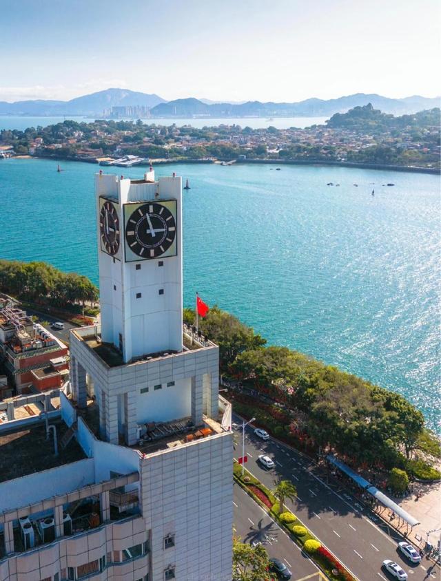 厦门鼓浪屿燕尾山生态公园，园内有清朝抵御日寇建造的古炮台遗址