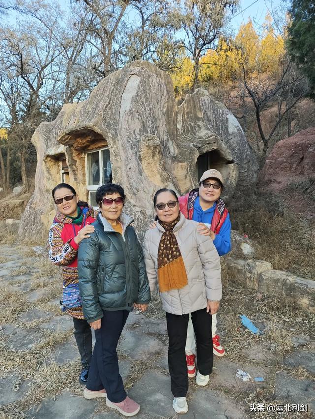 张家口市郊区还有如此丹霞地貌！