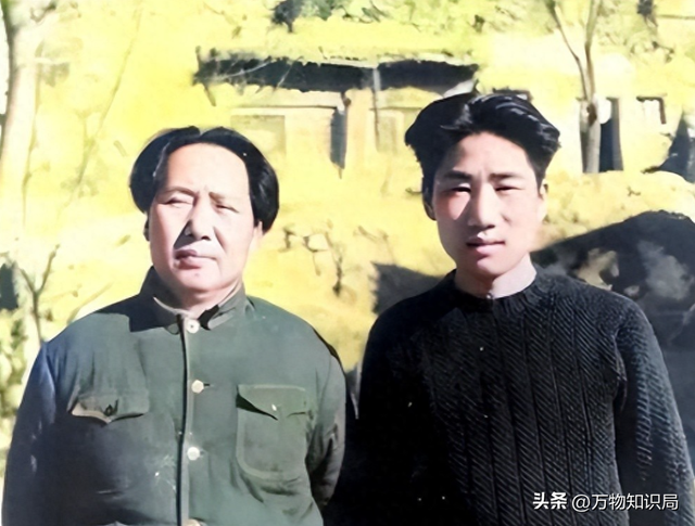 1962年，刘思齐和杨茂之新婚后	，去探望毛主席，珍贵合影留存