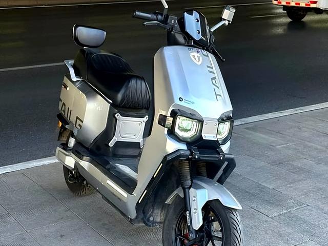 同样都是3000元档的苍穹，台铃vs五羊，谁的配置更高