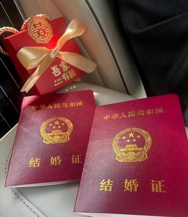 全国结婚登记人数断崖：21年764万对，22年684万对，24年令人意外