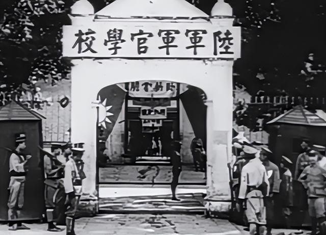 他是国军总司令，毛主席唯独不接受他投降	，老蒋：我也想杀了他