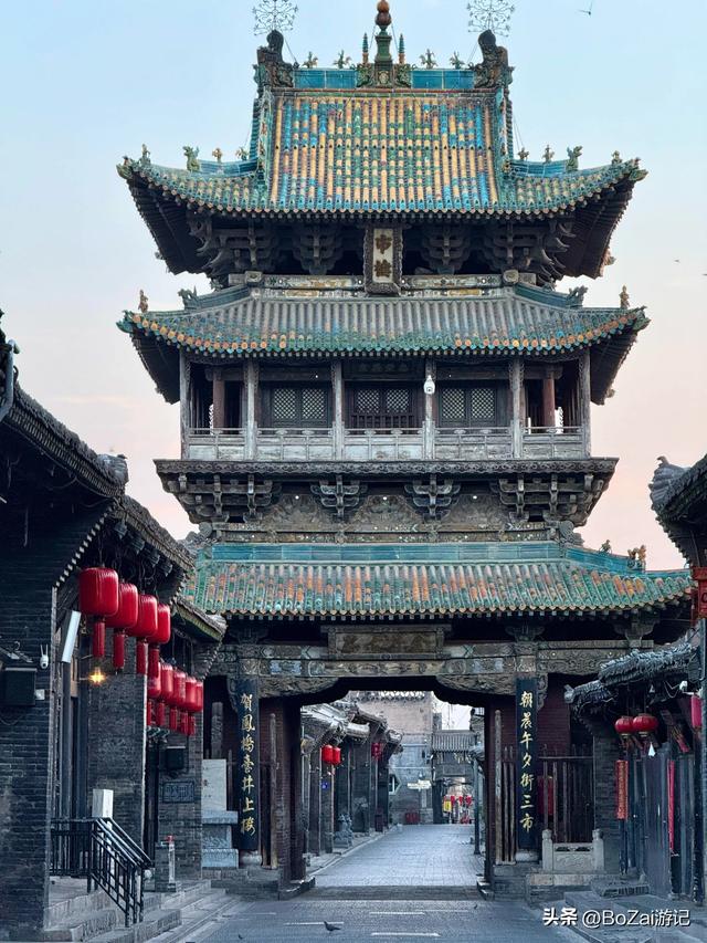 平遥晨记：在青石板的褶皱里，接住千年的第一缕光
